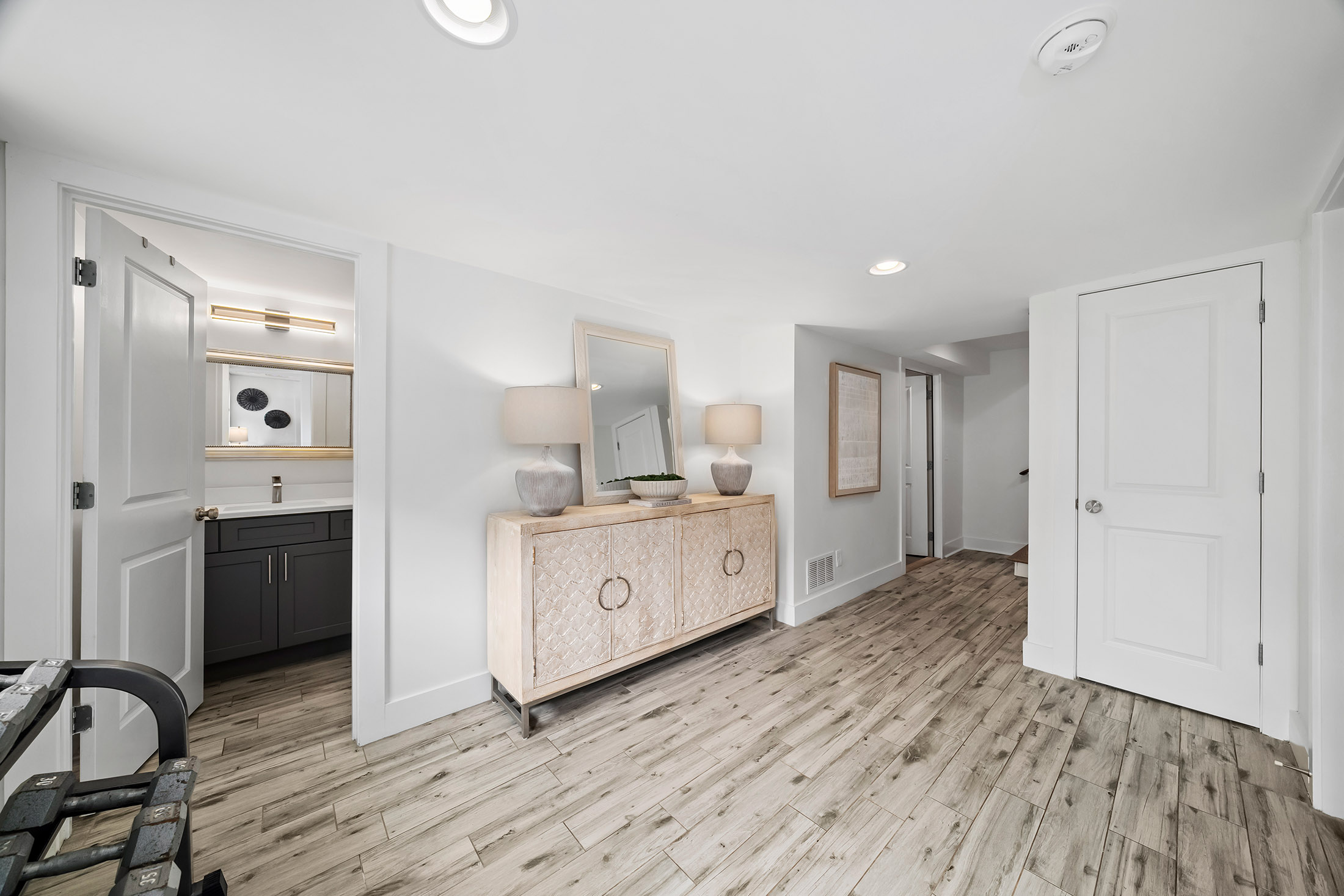  Extensively Renovated Home in the Heart of Downtown Alpharetta - 物件實景