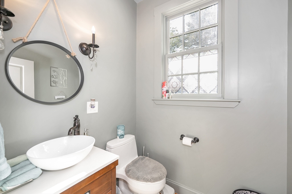 Billerica, Massachusetts, 01862, United States, 3 Bedrooms Bedrooms, ,3 BathroomsBathrooms,Residential,For Sale,1996389