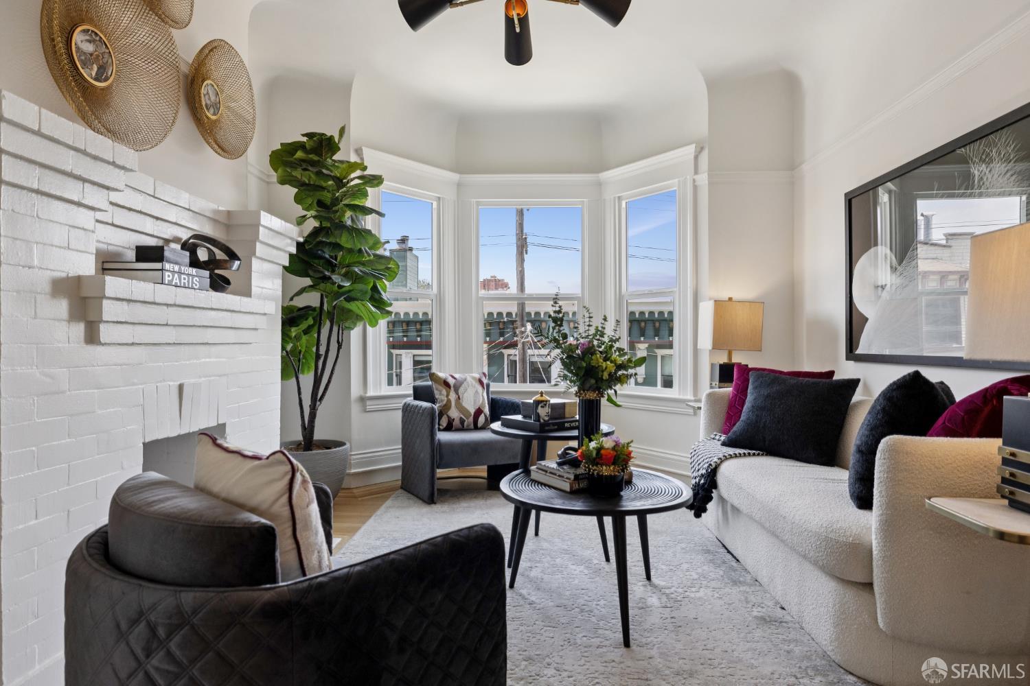 San Francisco, California, 94109, United States, 1 Bedroom Bedrooms, ,1 BathroomBathrooms,Residential,For Sale,1941812