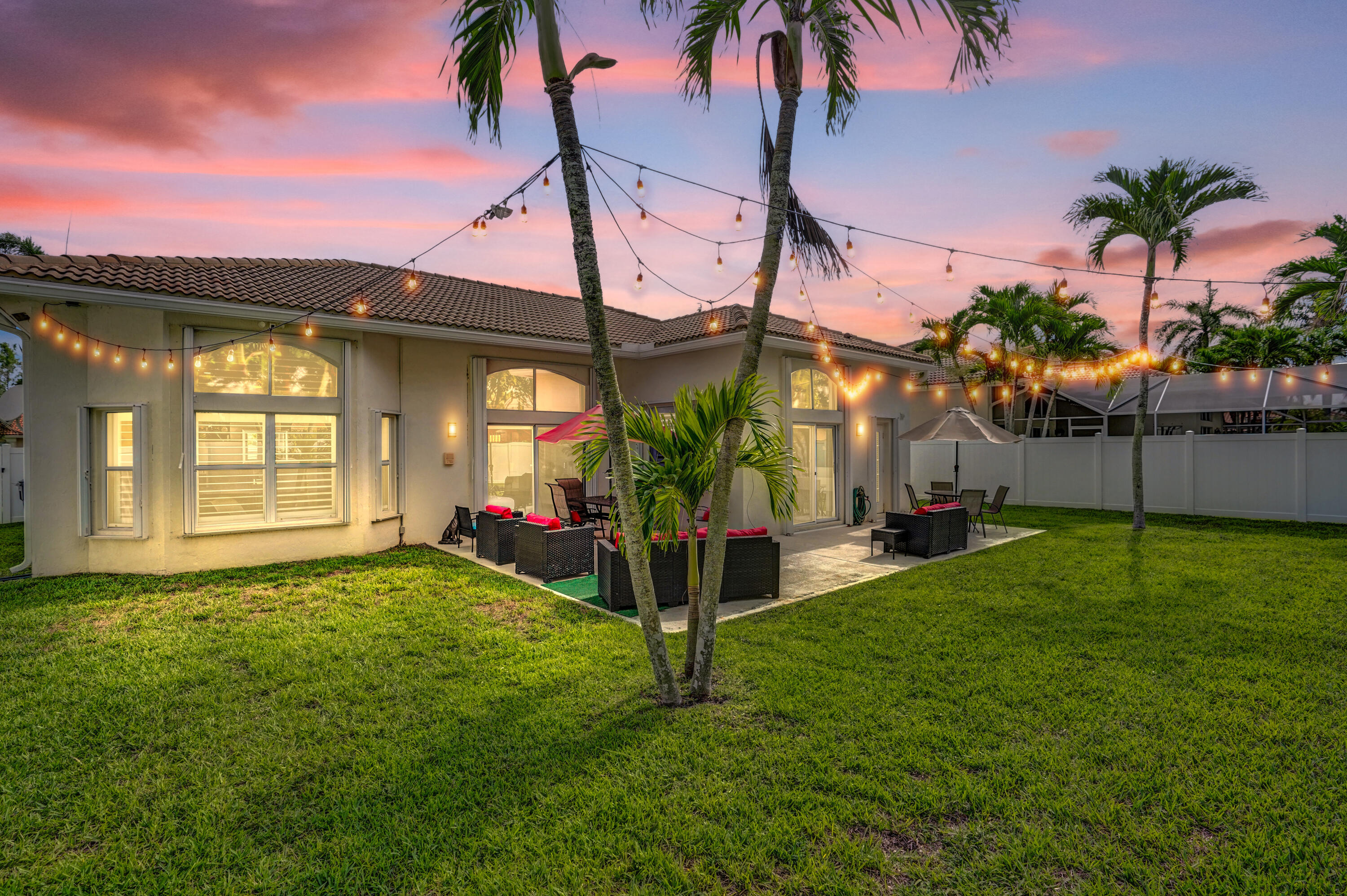 Lake Worth, Florida, 33463, United States, 3 Bedrooms Bedrooms, ,3 BathroomsBathrooms,Residential,For Sale,1905874
