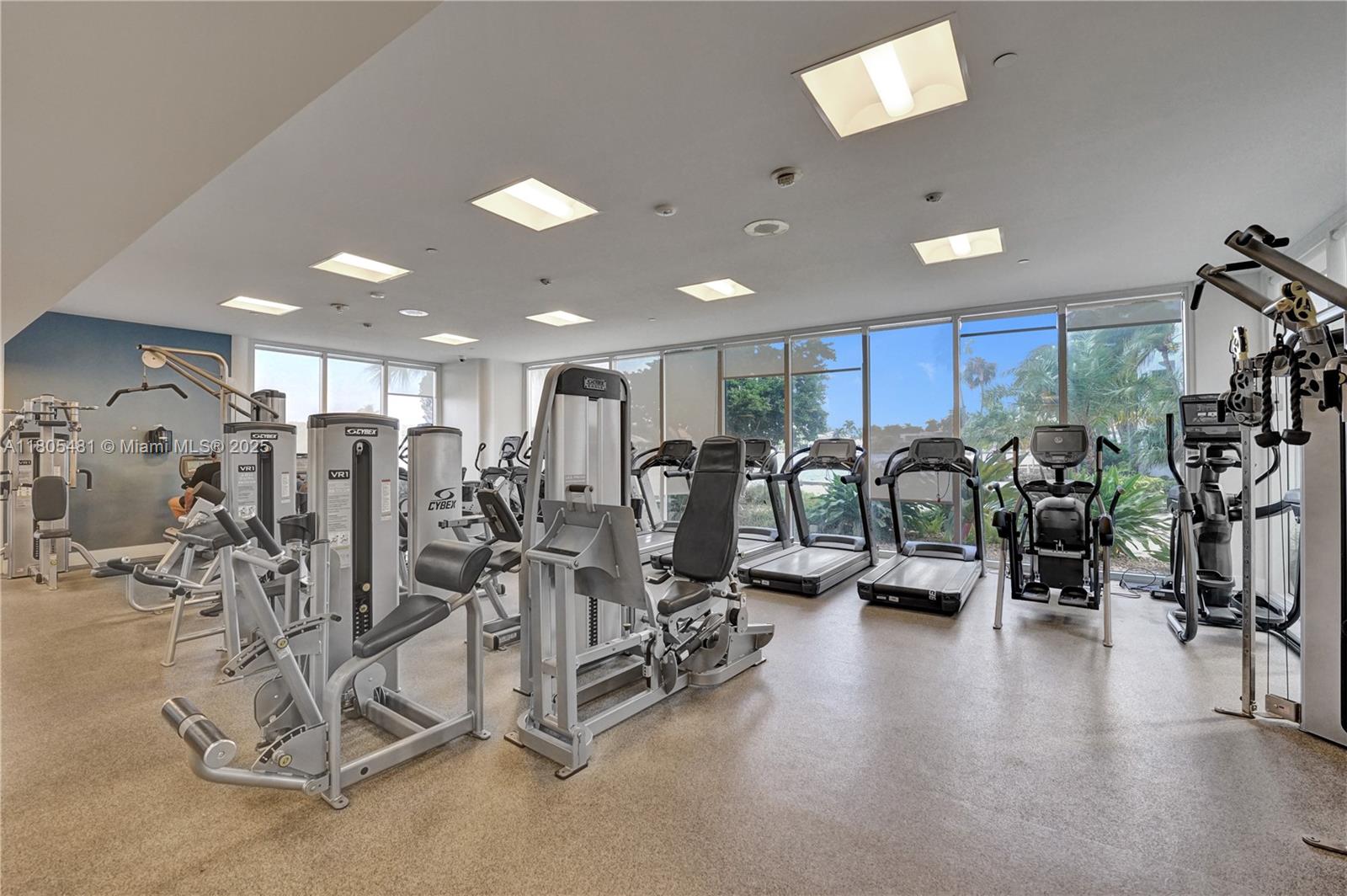 Aventura, Florida, 33180, United States, 2 Bedrooms Bedrooms, ,2 BathroomsBathrooms,Residential,For Sale,1827692
