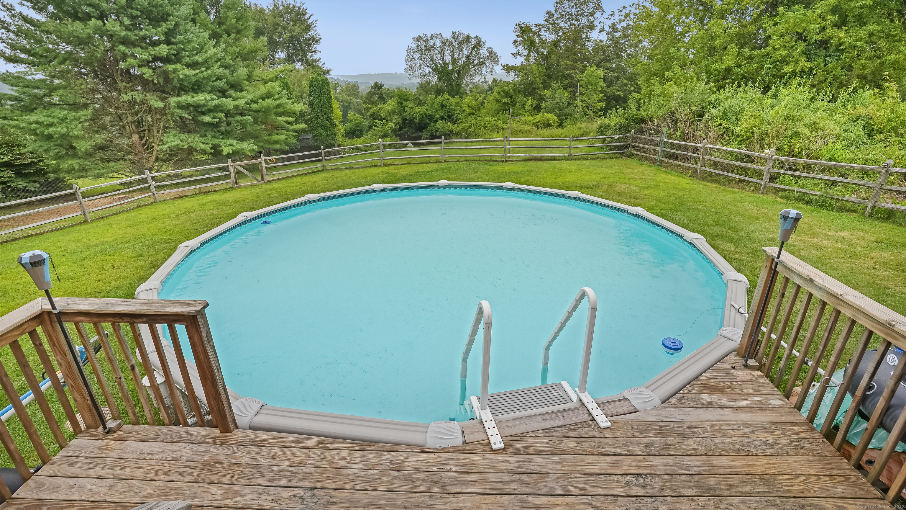 New Milford, Connecticut, 06776, United States, 3 Bedrooms Bedrooms, ,3 BathroomsBathrooms,Residential,For Sale,1924993