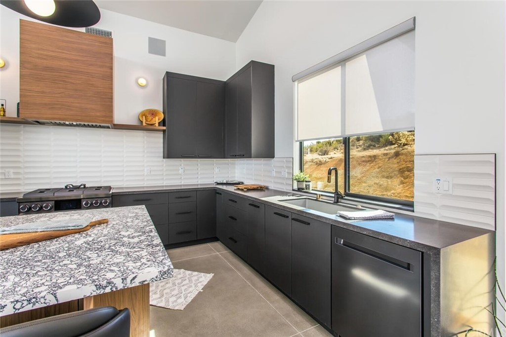 58425 Sierra Vista Drive, Yucca Valley, California, 92284, United States, 3 Bedrooms Bedrooms, ,3 BathroomsBathrooms,Residential,For Sale,58425 Sierra Vista Drive,1008801