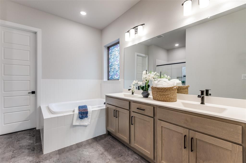 Celina, Texas, 75009, United States, 4 Bedrooms Bedrooms, ,4 BathroomsBathrooms,Residential,For Sale,1826523