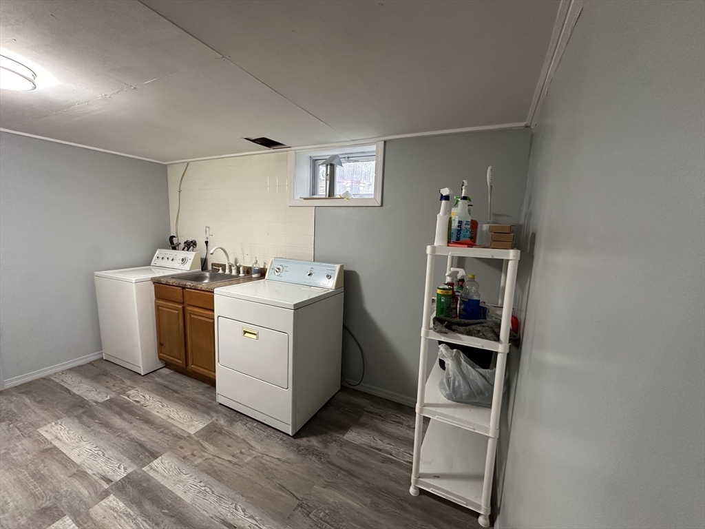 Methuen, Massachusetts, 01844, United States, 4 Bedrooms Bedrooms, ,2 BathroomsBathrooms,Residential,For Sale,1990759