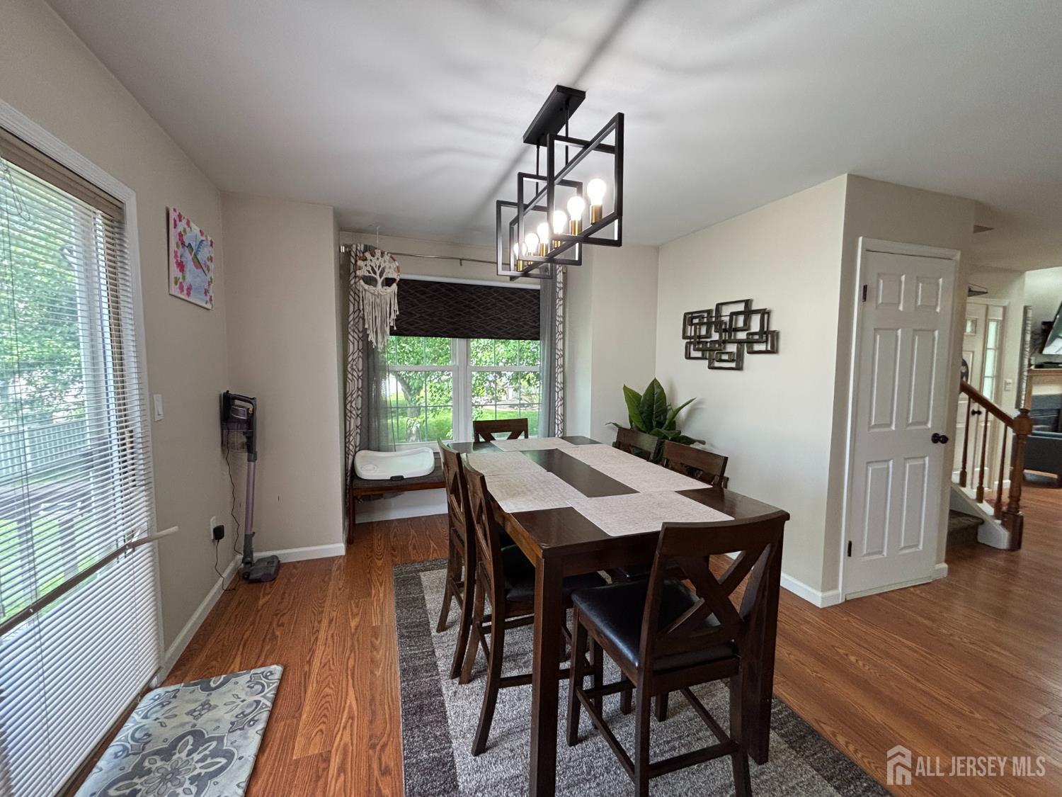 North Brunswick, New Jersey, 08902, United States, 3 Bedrooms Bedrooms, ,3 BathroomsBathrooms,Residential,For Sale,2048487