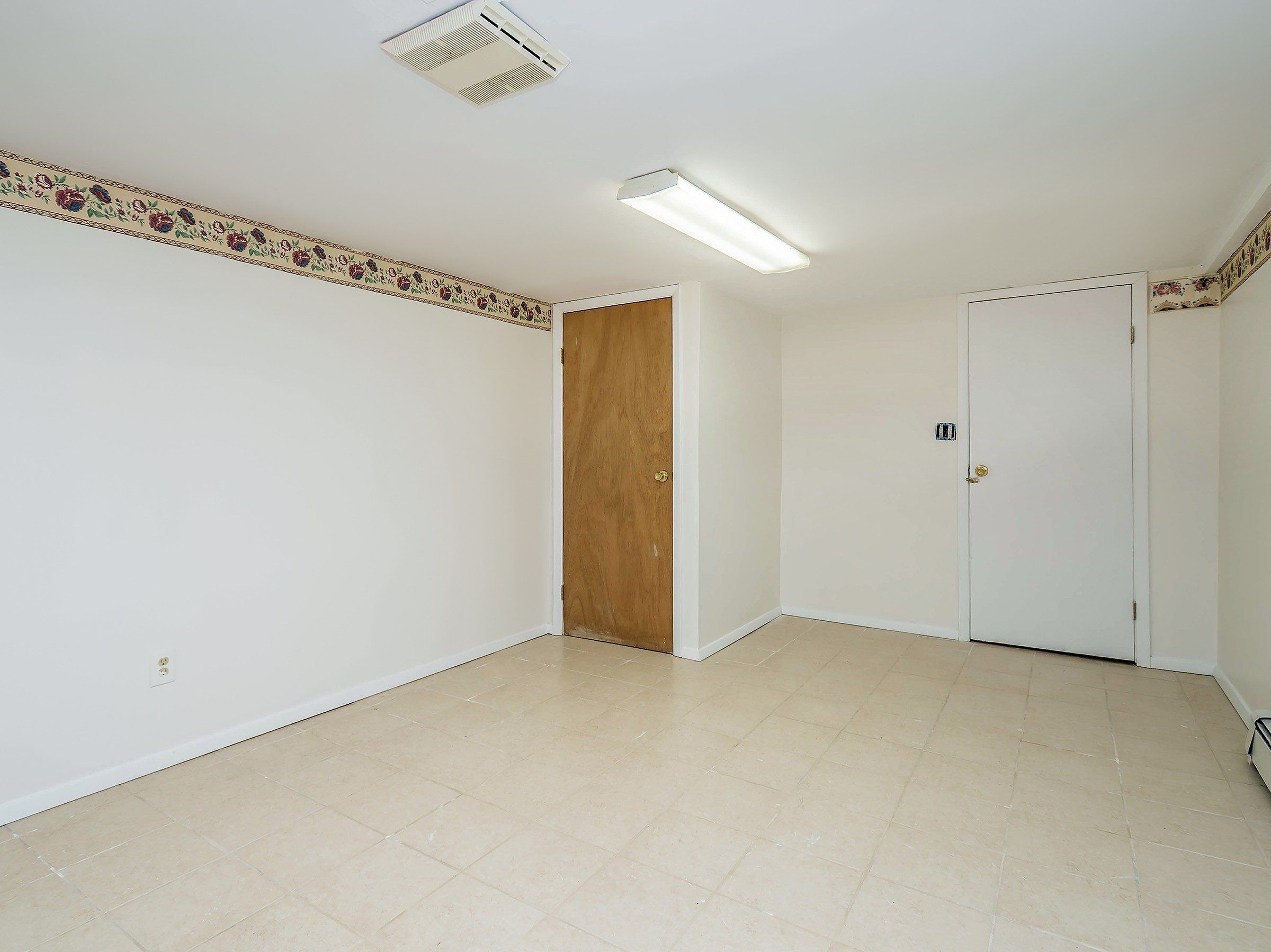  53A Grove Street, Glenwood Landing, NY, 11547 - 物件實景