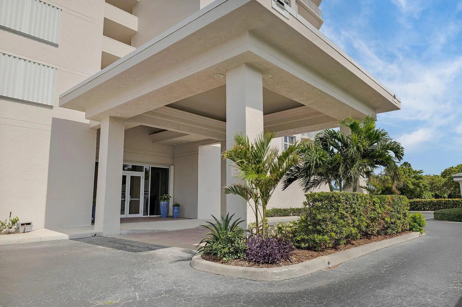 Hutchinson Island, Florida, 34949, United States, 3 Bedrooms Bedrooms, ,2 BathroomsBathrooms,Residential,For Sale,1857578