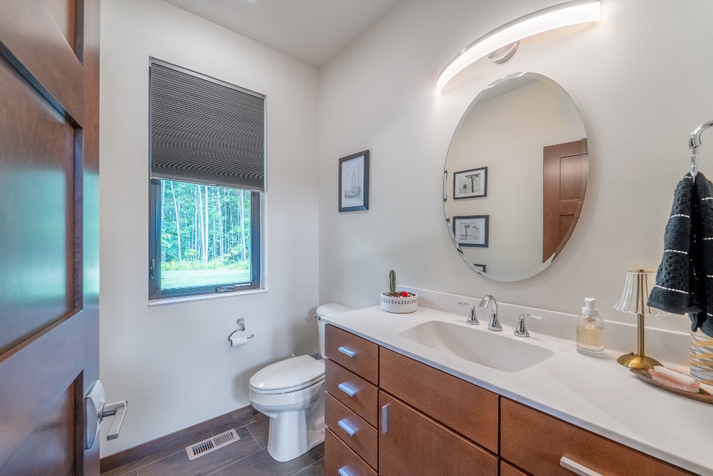 Medford, Wisconsin, 54451, United States, 3 Bedrooms Bedrooms, ,3 BathroomsBathrooms,Residential,For Sale,1913449