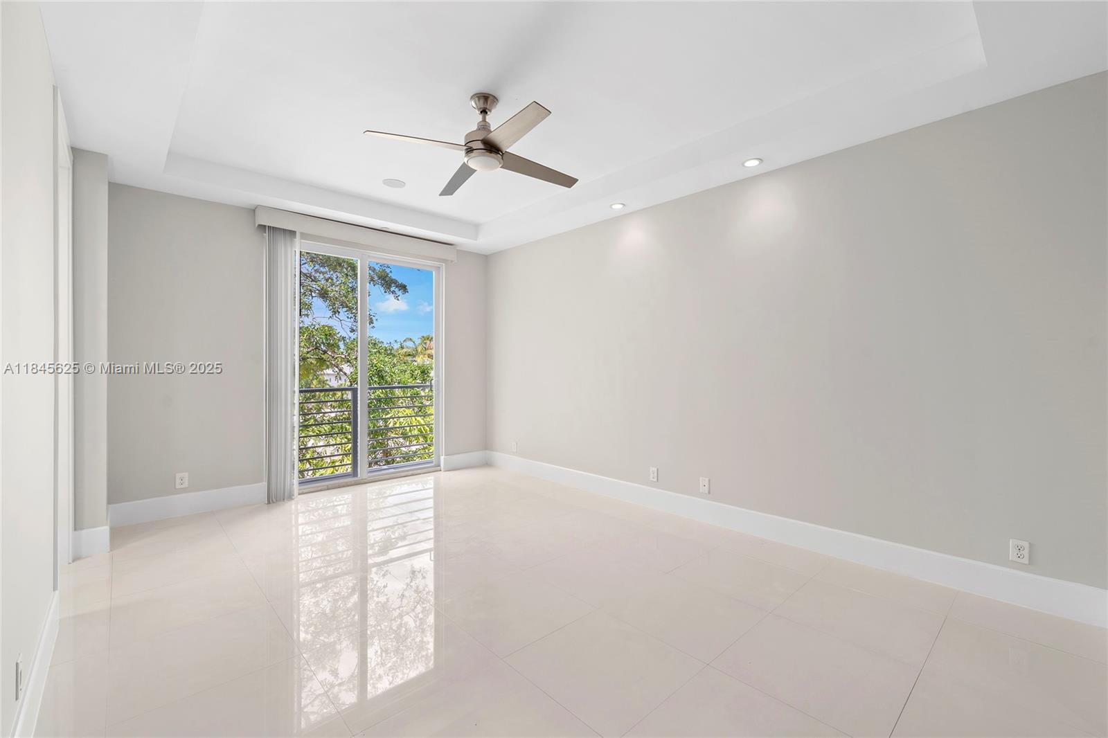Fort Lauderdale, Florida, 33316, United States, 3 Bedrooms Bedrooms, ,4 BathroomsBathrooms,Residential,For Sale,1905983