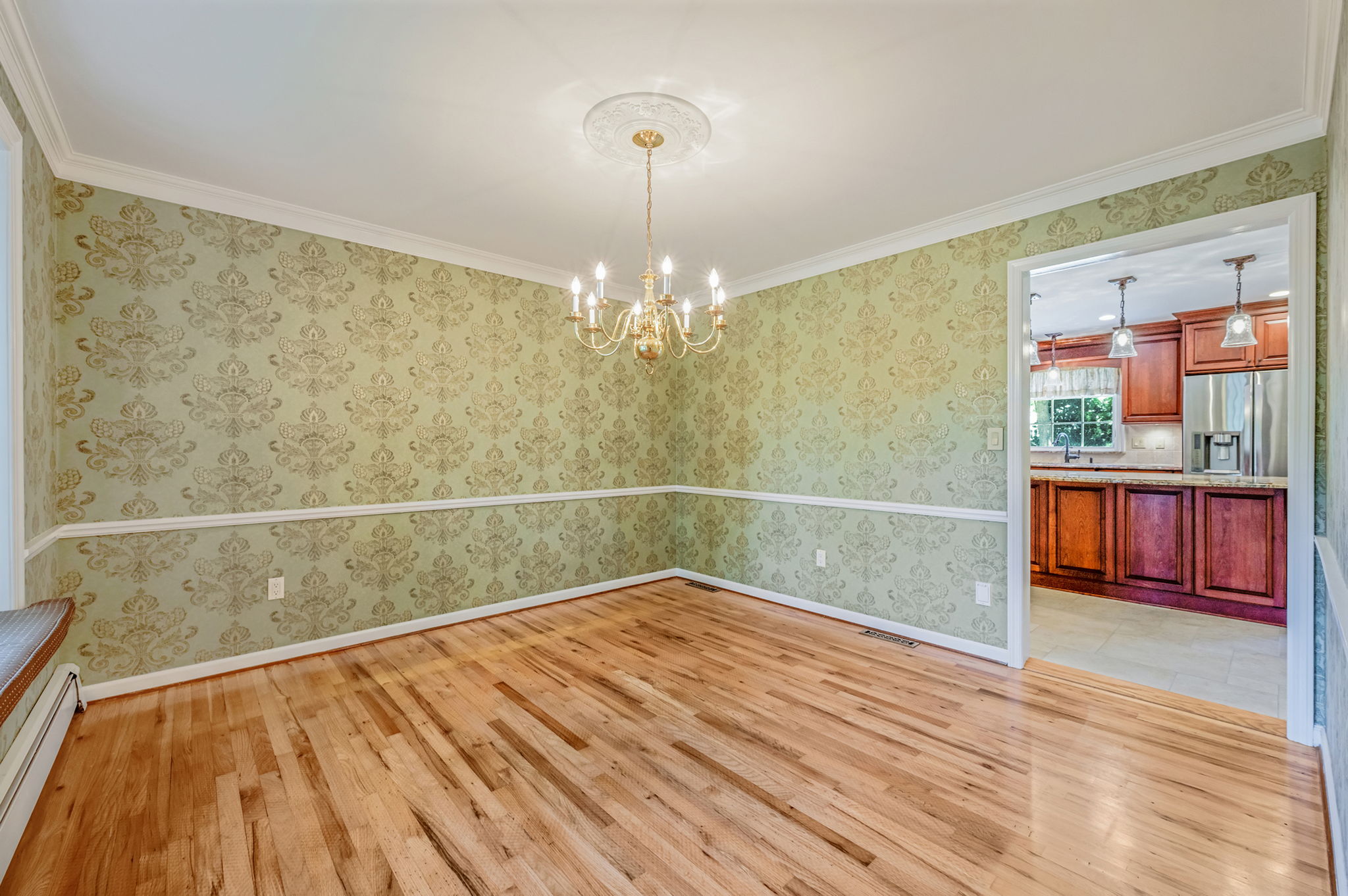 Mount Sinai, New York, 11766, United States, 4 Bedrooms Bedrooms, ,3 BathroomsBathrooms,Residential,For Sale,1924395