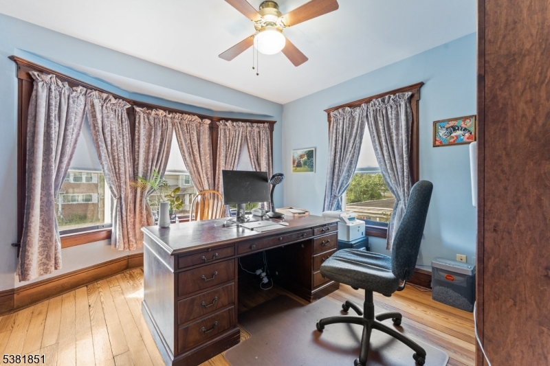 Bound Brook Boro, New Jersey, 08805, United States, 5 Bedrooms Bedrooms, ,3 BathroomsBathrooms,Residential,For Sale,1938545