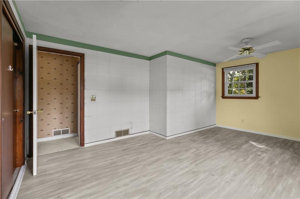 North Kingstown, Rhode Island, 02852, United States, 3 Bedrooms Bedrooms, ,2 BathroomsBathrooms,Residential,For Sale,1976998