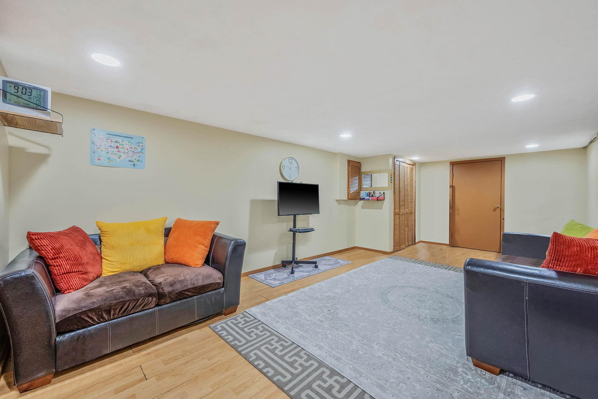 Centereach, New York, 11720, United States, 3 Bedrooms Bedrooms, ,3 BathroomsBathrooms,Residential,For Sale,1821298