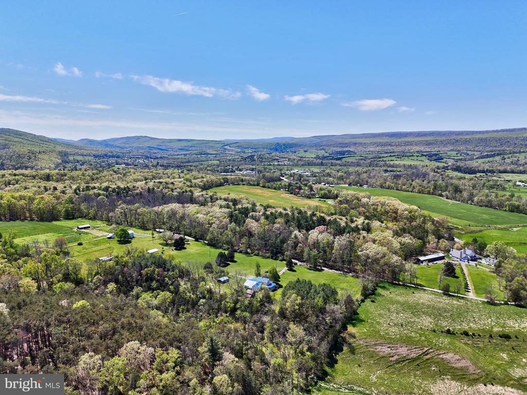 Wardensville, West Virginia, 26851, United States, 3 Bedrooms Bedrooms, ,1 BathroomBathrooms,Residential,For Sale,1936934