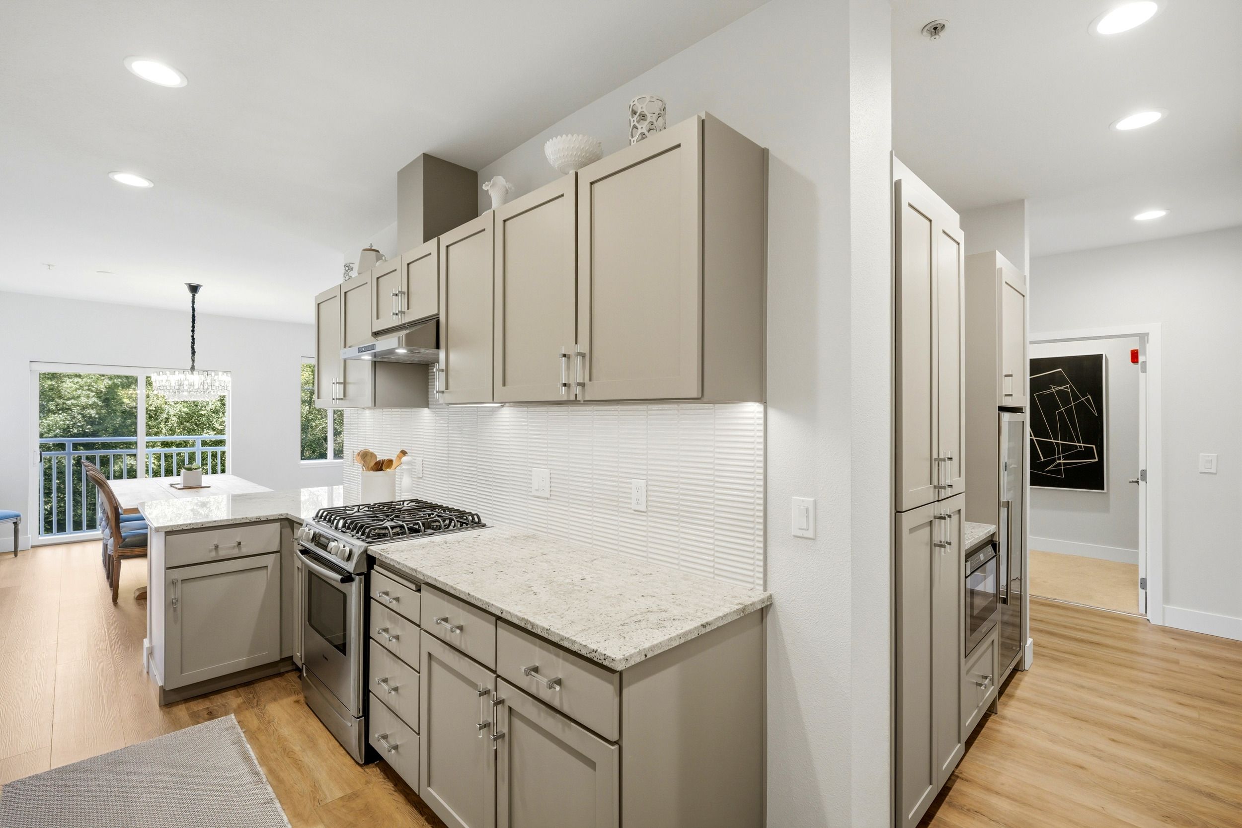  17432 Bothell Way Northeast B-307, Bothell, WA 98011 - 物件實景