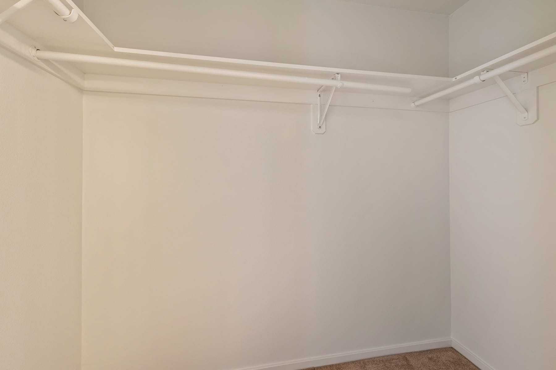  1052 NE Francis Court Bend, OR 97701 - 物件實景