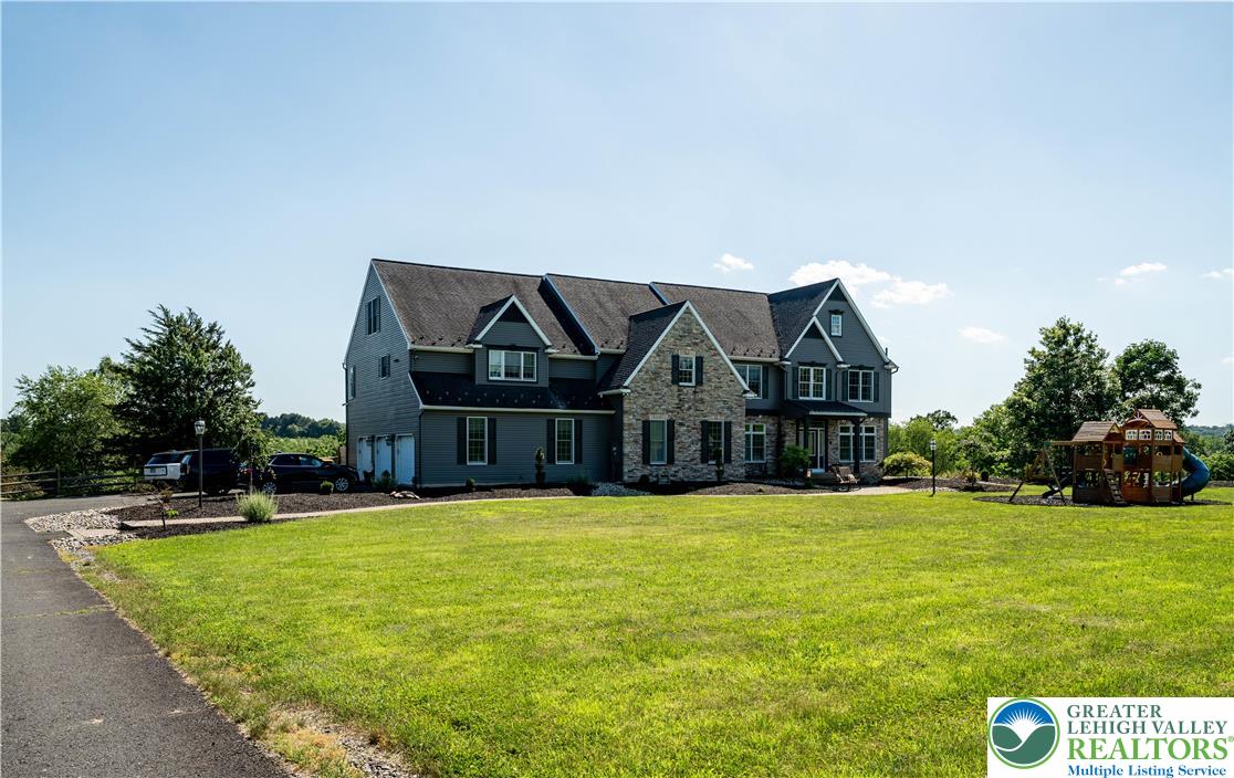 Bushkill Twp, Pennsylvania, 18064, United States, 14 Bedrooms Bedrooms, ,9 BathroomsBathrooms,Residential,For Sale,1903016