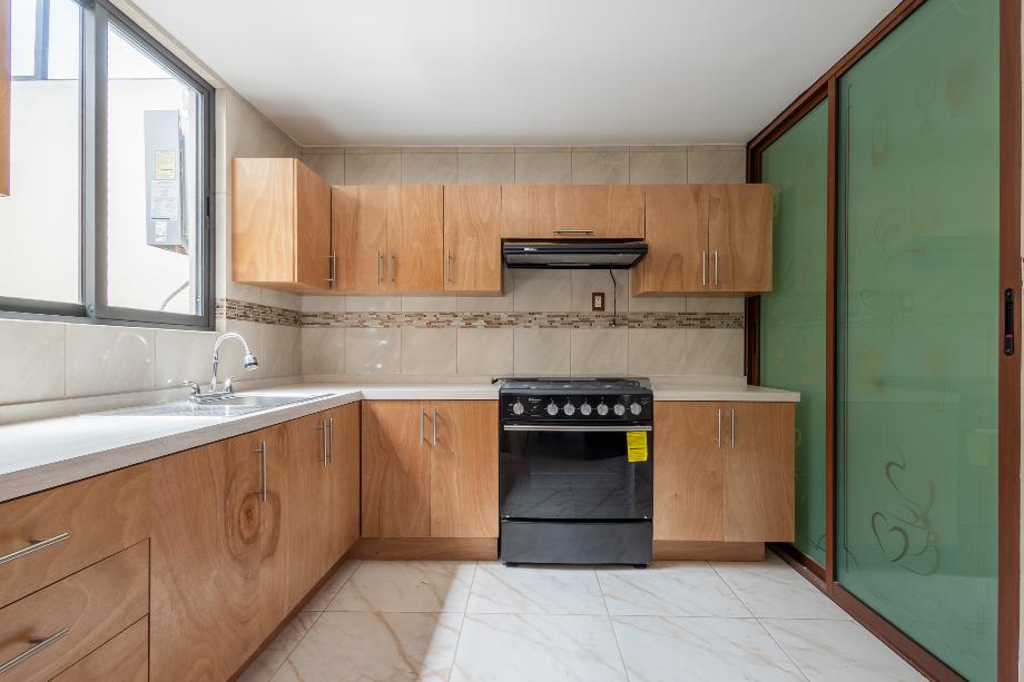 MAGDALENA, Tlalnepantla de Baz, Estado de méxico, 54170, Mexico, 4 Bedrooms Bedrooms, ,2 BathroomsBathrooms,Residential,For Sale,MAGDALENA,1583735