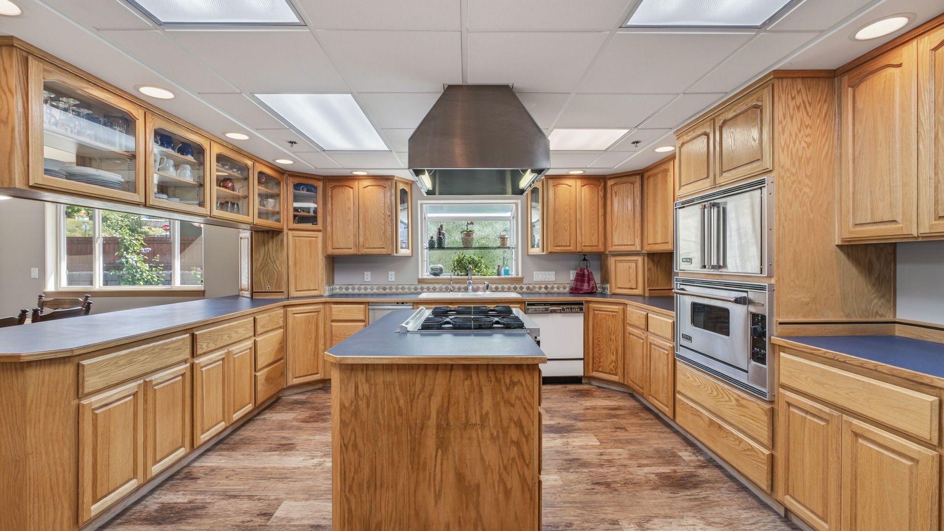 Bonners Ferry, Idaho, 83805, United States, 4 Bedrooms Bedrooms, ,4 BathroomsBathrooms,Residential,For Sale,1980199