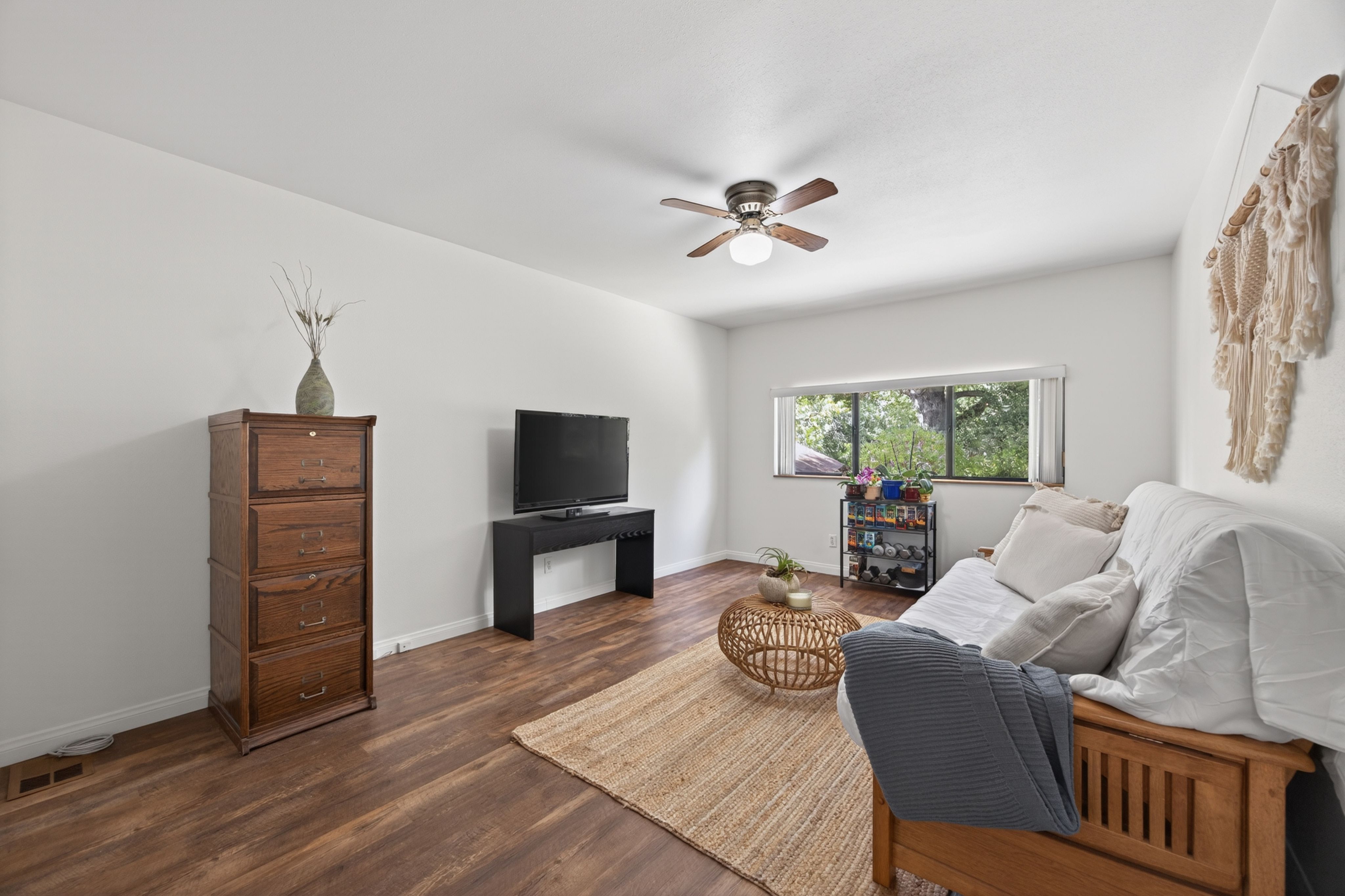  245 East Oak View Avenue, Oak View, CA 93022 - 物件實景