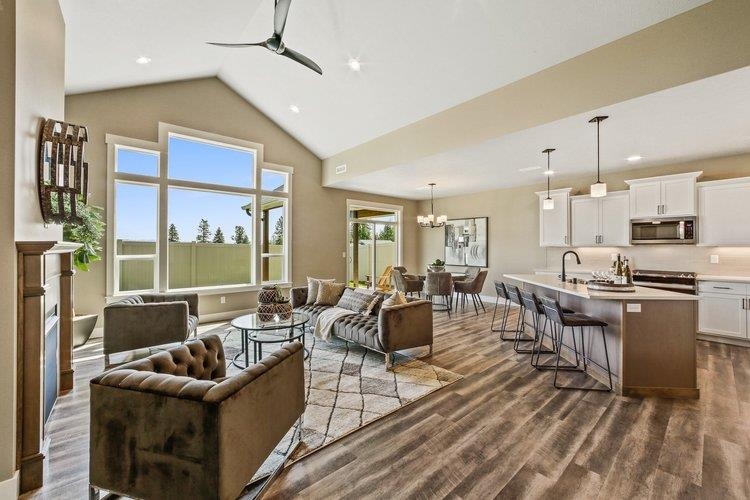 Colbert, Washington, 99005, United States, 4 Bedrooms Bedrooms, ,3 BathroomsBathrooms,Residential,For Sale,1777923