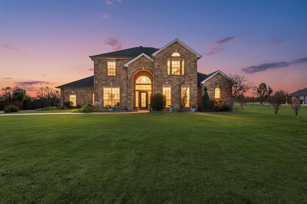 Talty, Texas, 75160, United States, 4 Bedrooms Bedrooms, ,3 BathroomsBathrooms,Residential,For Sale,1981914