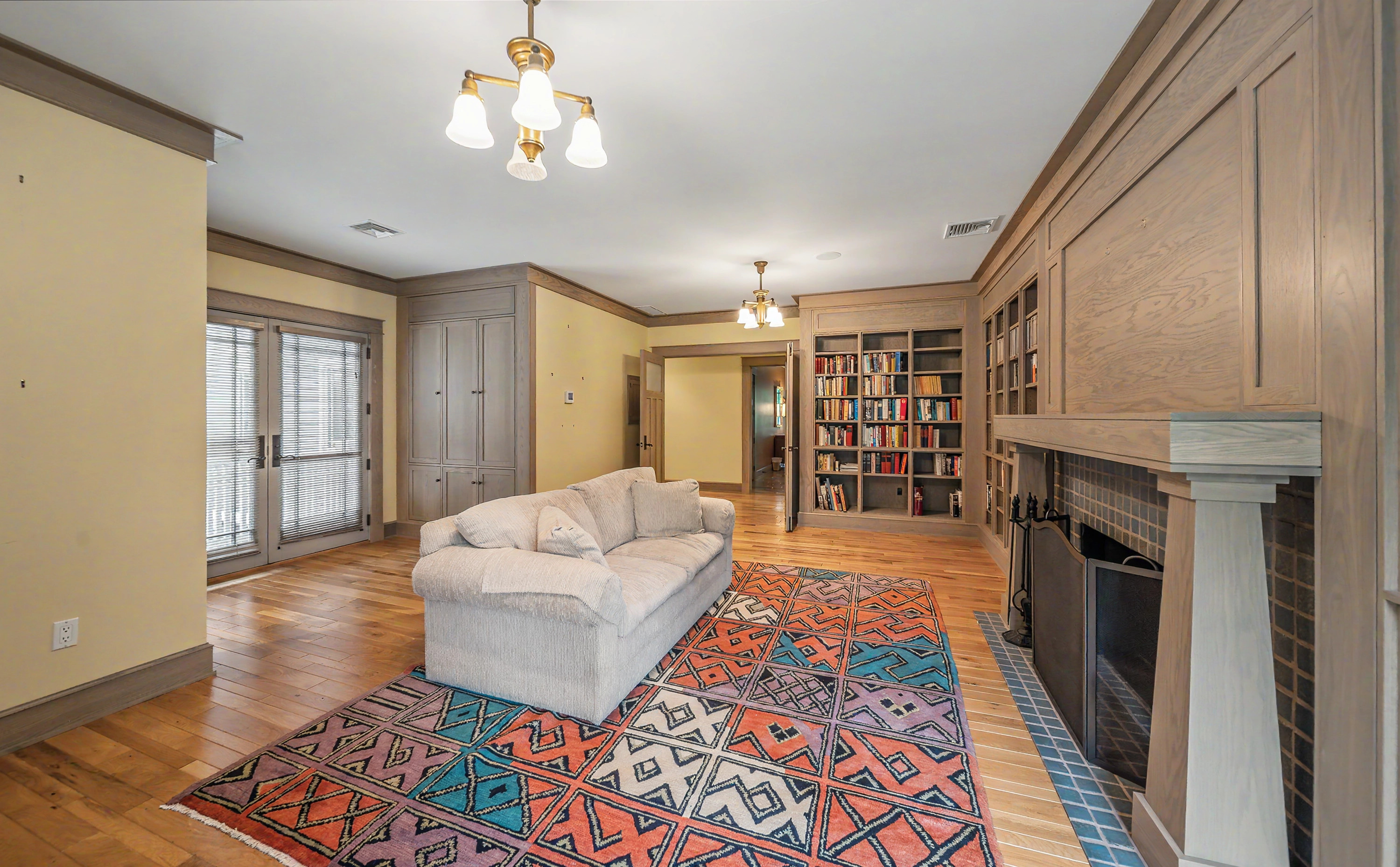  Stunning Prairie-Inspired Estate on 16 Acres of Scenic Woodlands - 物件實景