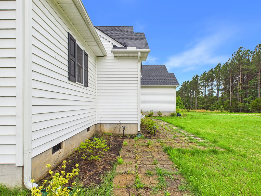 Cumberland, Virginia, 23901, United States, 4 Bedrooms Bedrooms, ,3 BathroomsBathrooms,Residential,For Sale,2048772