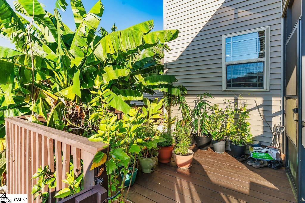 Travelers Rest, South Carolina, 29690, United States, 5 Bedrooms Bedrooms, ,3 BathroomsBathrooms,Residential,For Sale,1986056