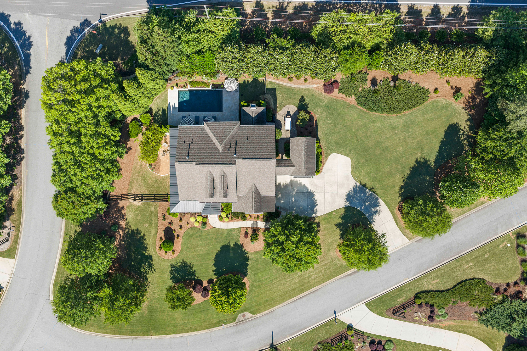  Set Within The Highly Sought-After Lake Haven At Crabapple Community - 物件實景