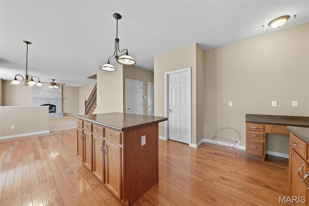 Eureka, Missouri, 63025, United States, 4 Bedrooms Bedrooms, ,3 BathroomsBathrooms,Residential,For Sale,1955087