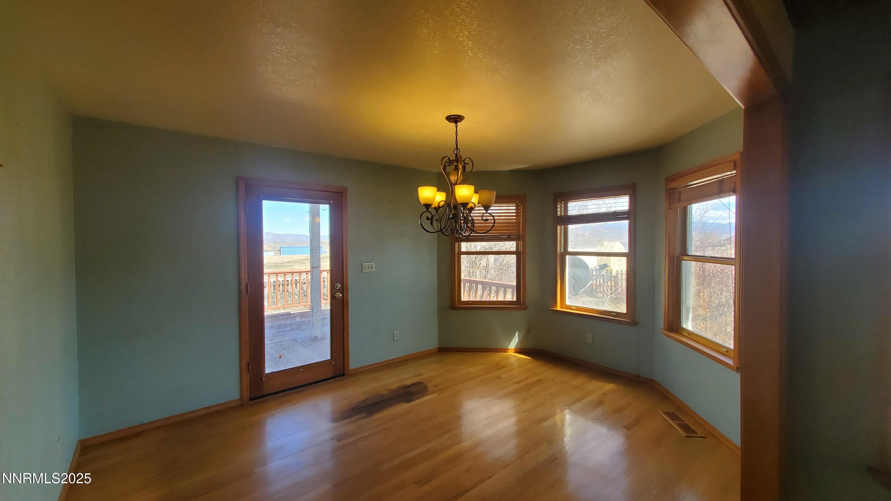 Wellington, Nevada, 89444, United States, 5 Bedrooms Bedrooms, ,3 BathroomsBathrooms,Residential,For Sale,1951410