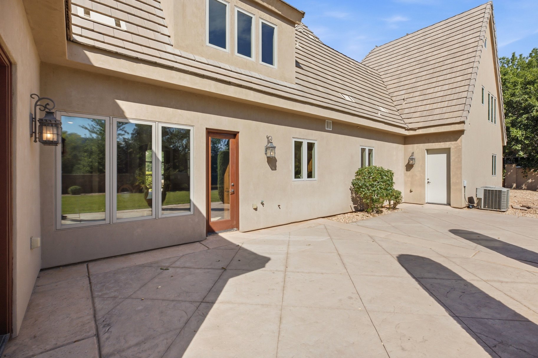  French Country Estate, Tucked Within an Exclusive Luxury Gated Community - 物件實景
