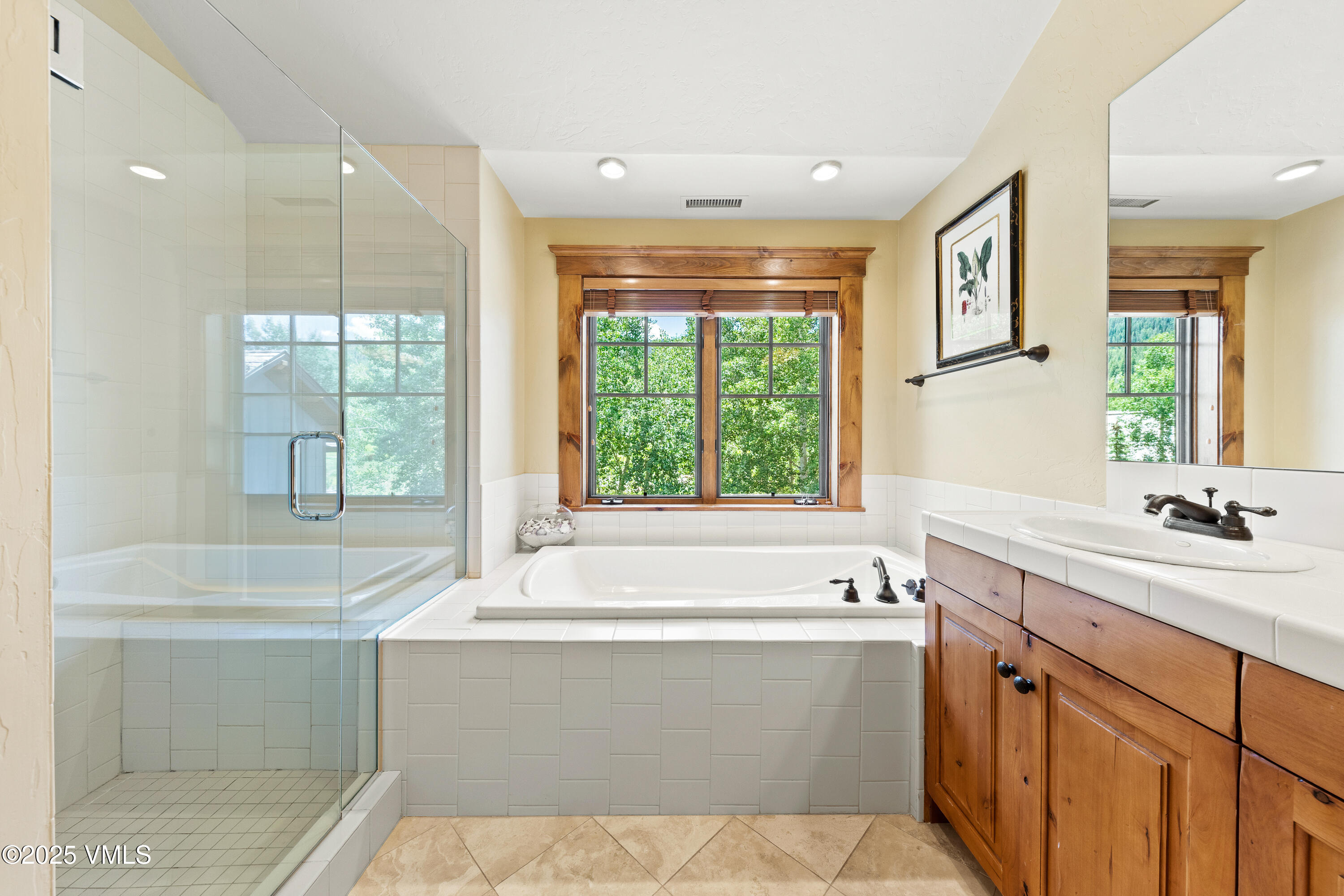 Edwards, Colorado, 81632, United States, 5 Bedrooms Bedrooms, ,6 BathroomsBathrooms,Residential,For Sale,1901108