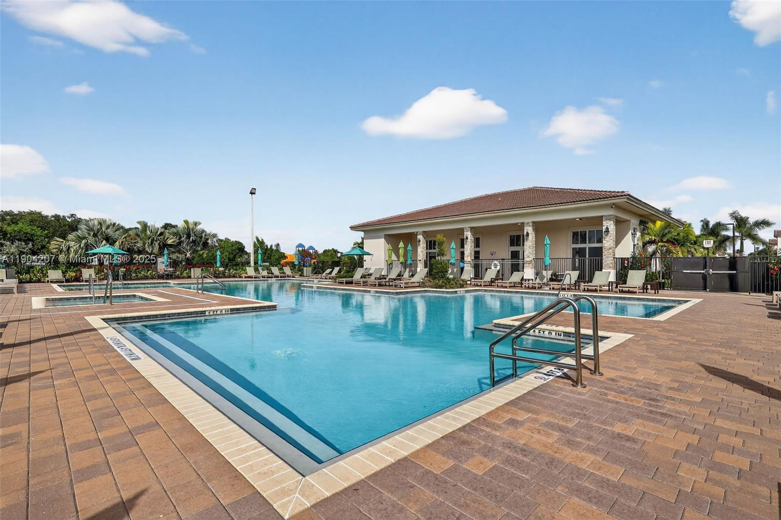 Miami, Florida, 33167, United States, 4 Bedrooms Bedrooms, ,3 BathroomsBathrooms,Residential,For Sale,1987738