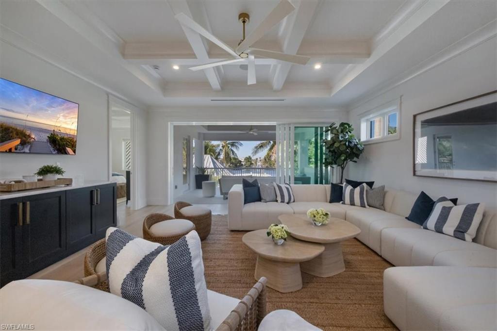 Naples, Florida, 34102, United States, 4 Bedrooms Bedrooms, ,6 BathroomsBathrooms,Residential,For Sale,1987557