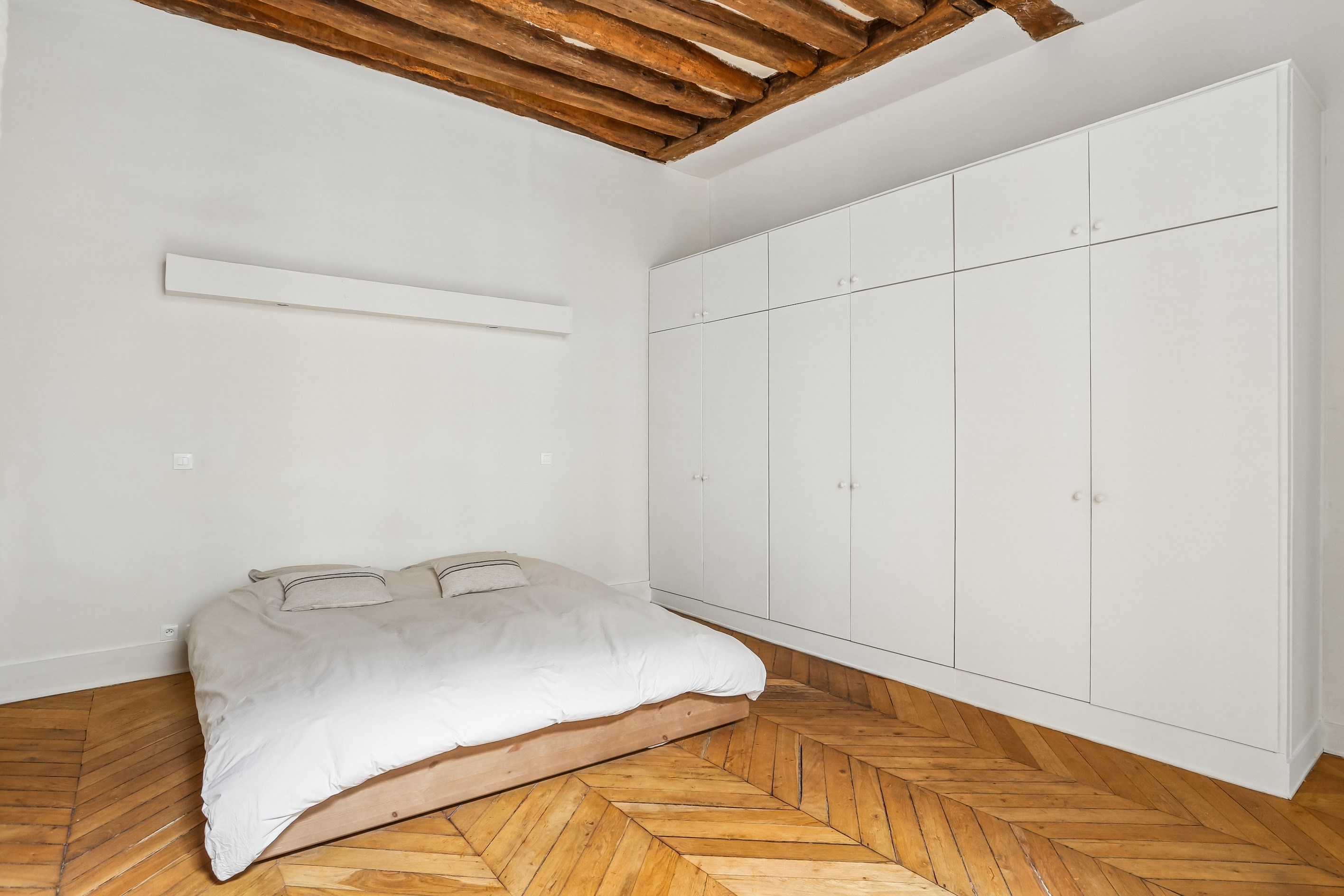  Exclusive Listing. Paris 3rd - Elegant 18th-Century Apartment with Exceptional … - 物件實景