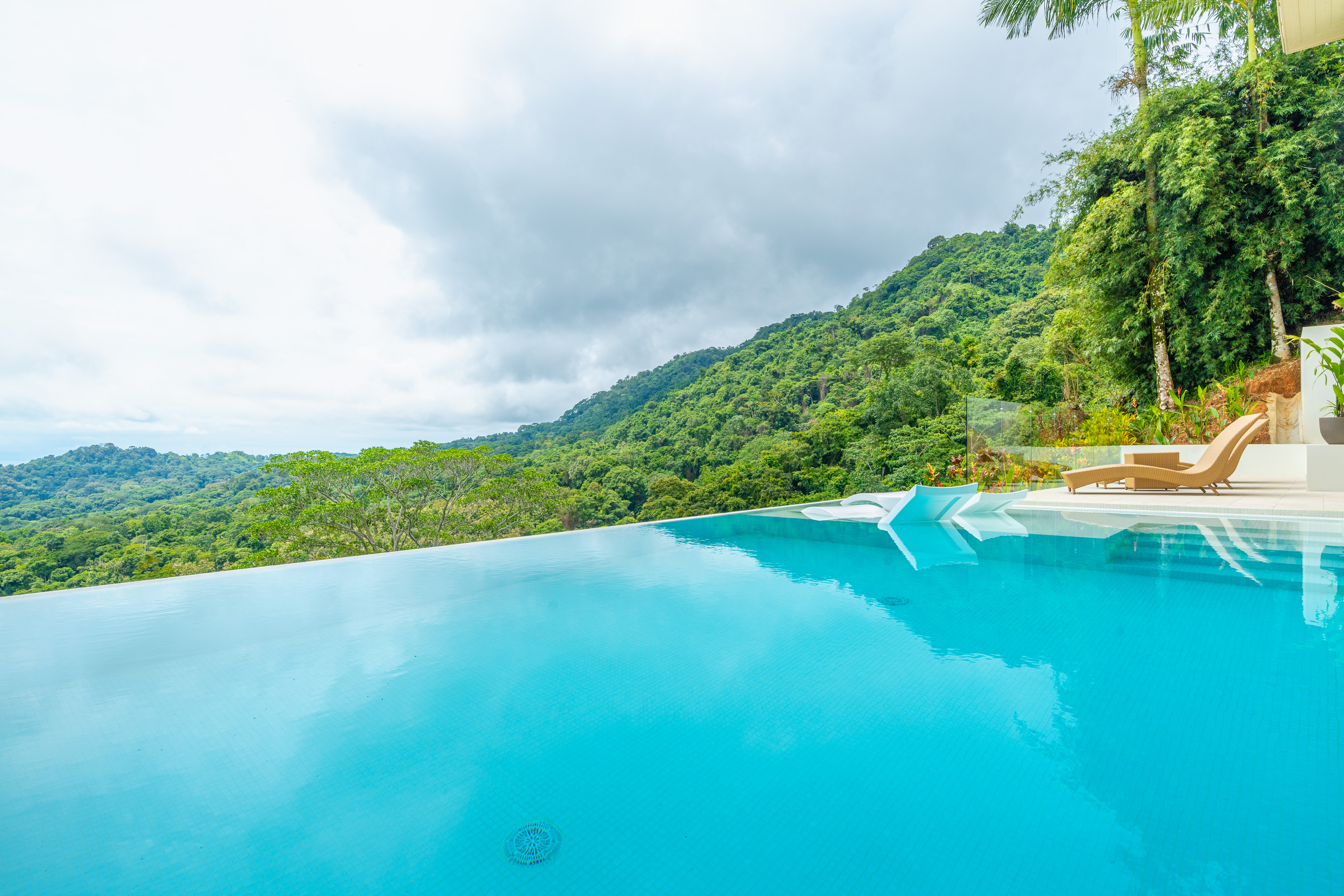 Dominical, Puntarenas, 60504, CR, 7 Bedrooms Bedrooms, ,7 BathroomsBathrooms,Residential,For Sale,1997378