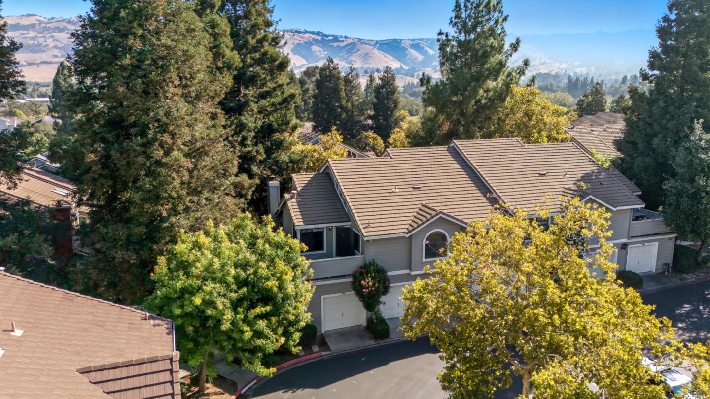 San Jose, California, 95121, United States, 2 Bedrooms Bedrooms, ,2 BathroomsBathrooms,Residential,For Sale,1950993