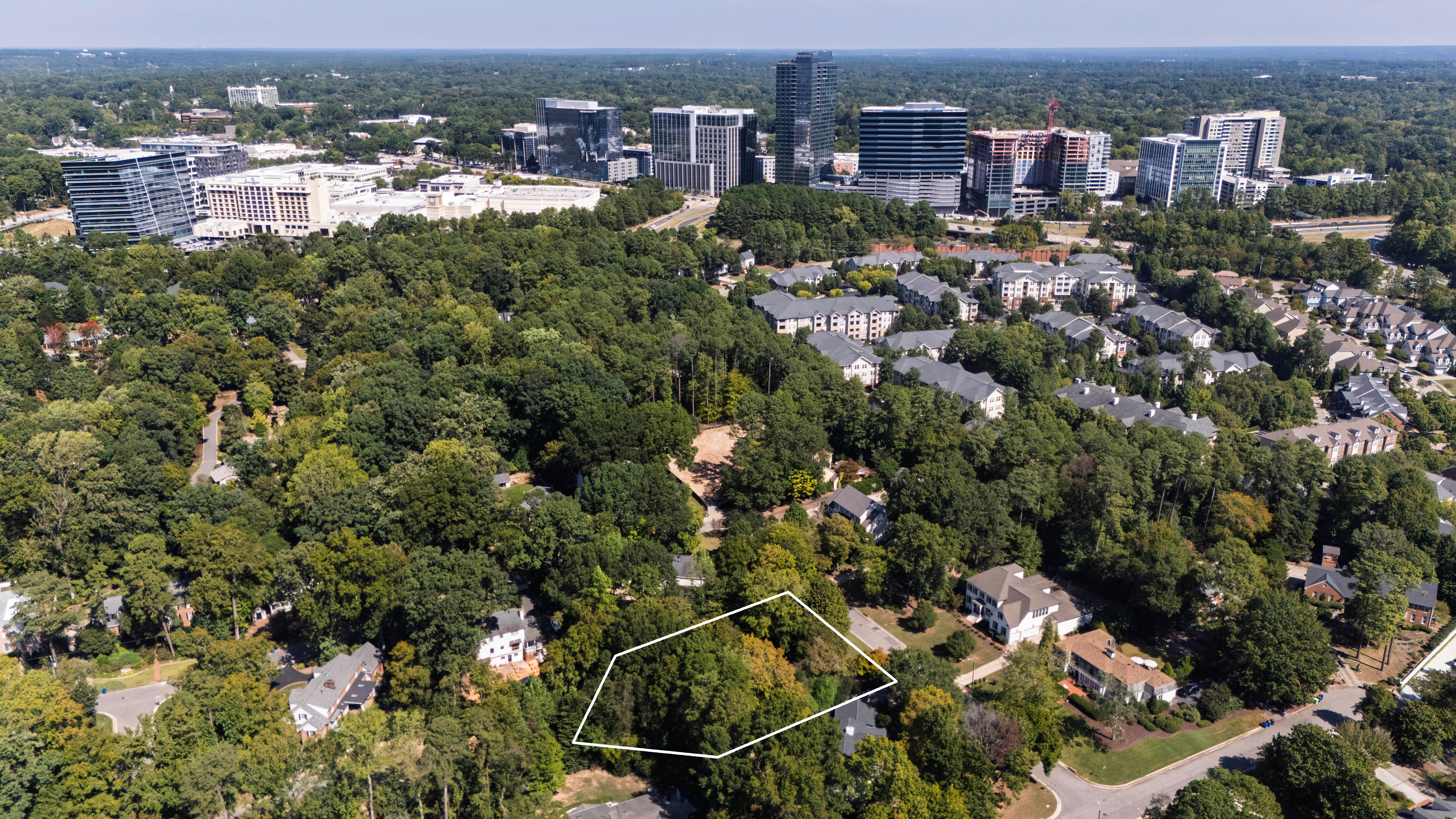  3705 Stonehaven Drive, Raleigh, NC 27609 - 物件實景