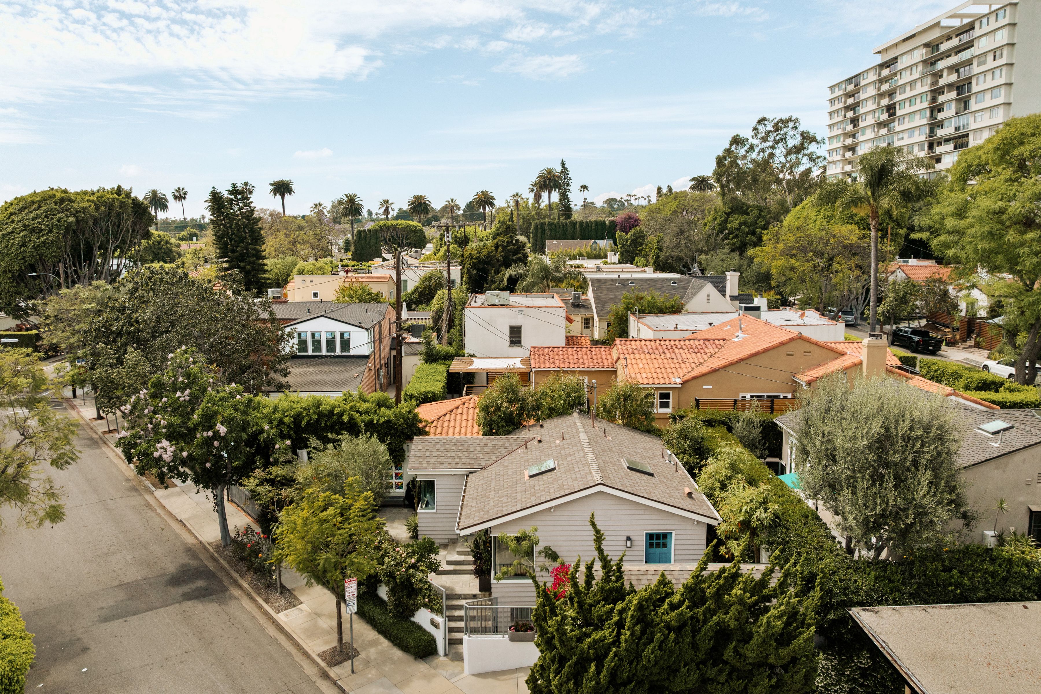  9009 Lloyd Place - 物件實景