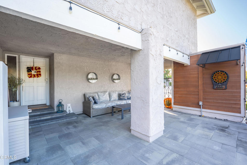 Newbury Park, California, 91320, United States, 4 Bedrooms Bedrooms, ,3 BathroomsBathrooms,Residential,For Sale,1987357