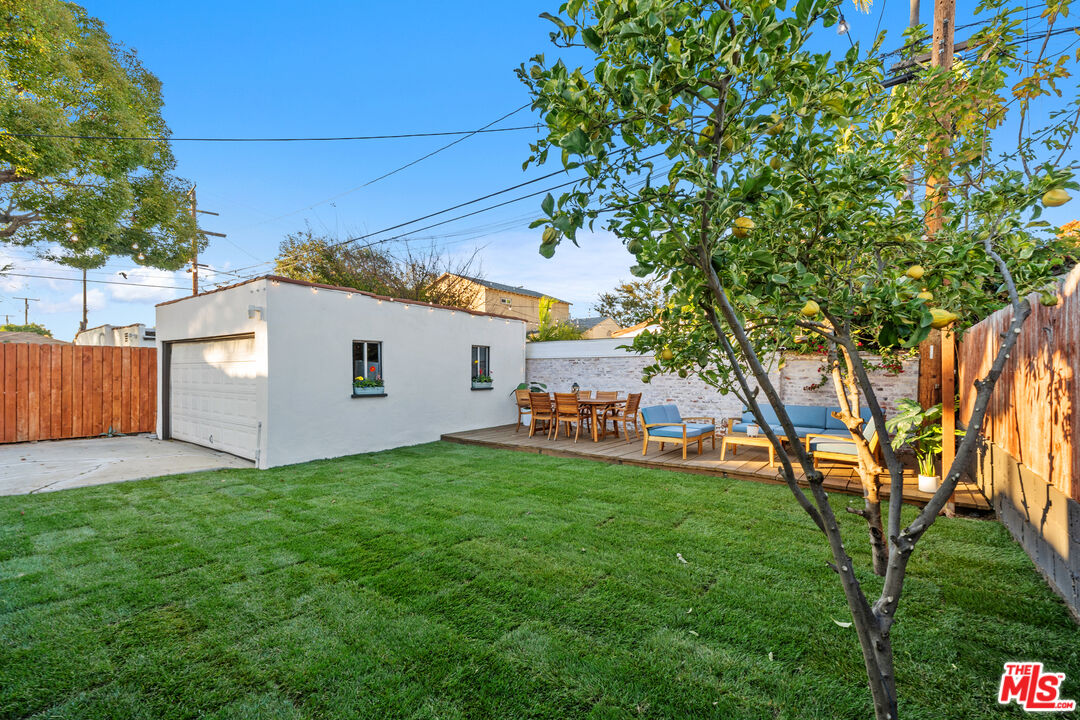 Inglewood, California, 90305, United States, 4 Bedrooms Bedrooms, ,3 BathroomsBathrooms,Residential,For Sale,2003148