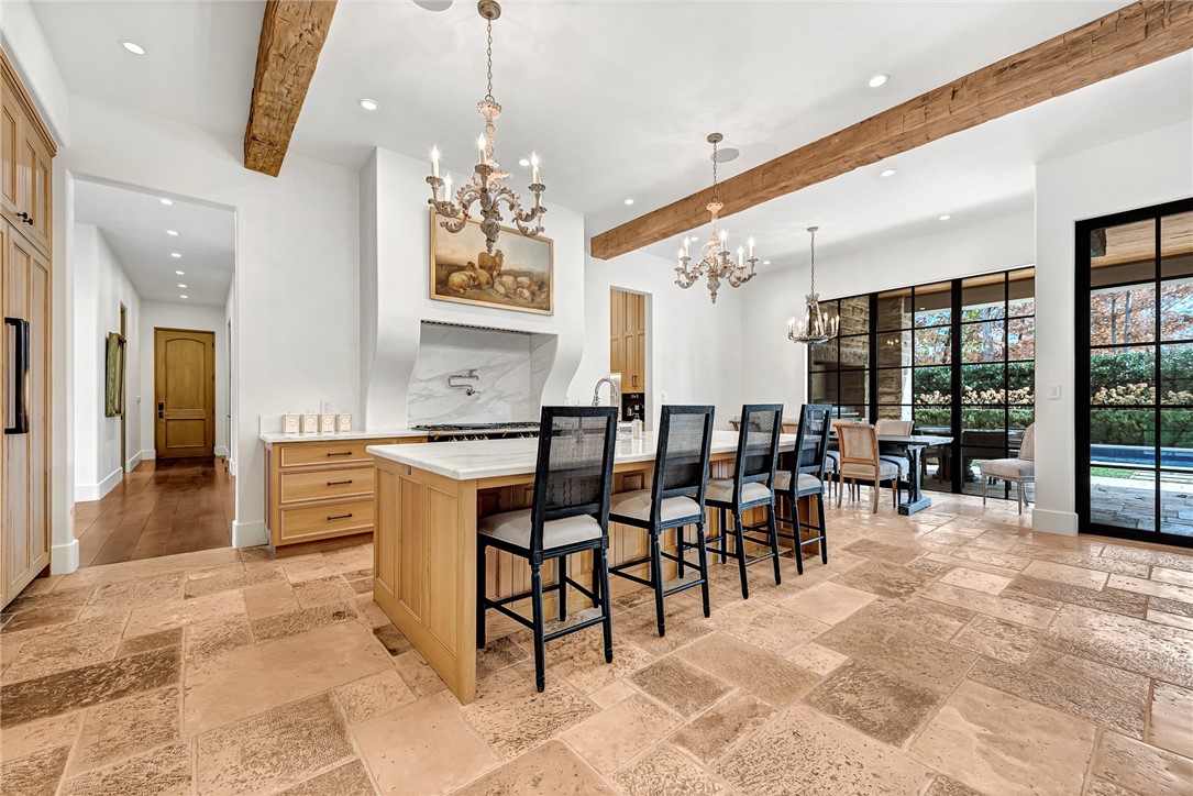 Fayetteville, Arkansas, 72704, United States, 4 Bedrooms Bedrooms, ,5 BathroomsBathrooms,Residential,For Sale,1993299