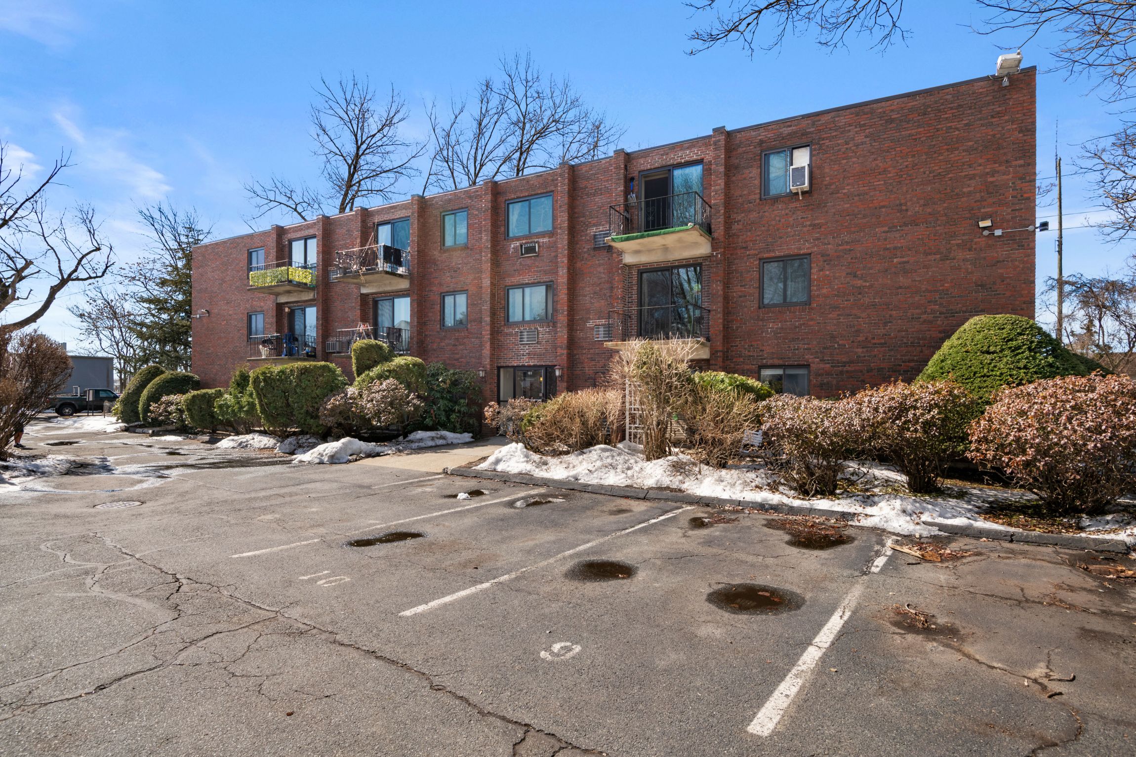  103 Newman Road, Malden, MA, 02148 - 物件實景
