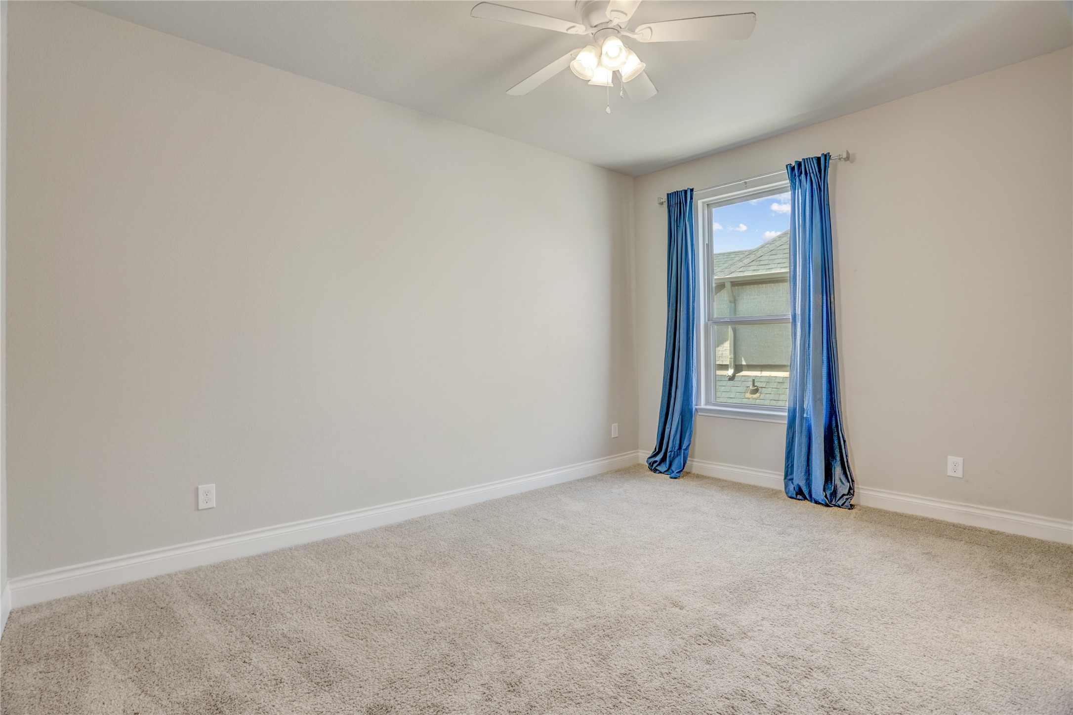  6907 Pondhawk Drive - 物件實景