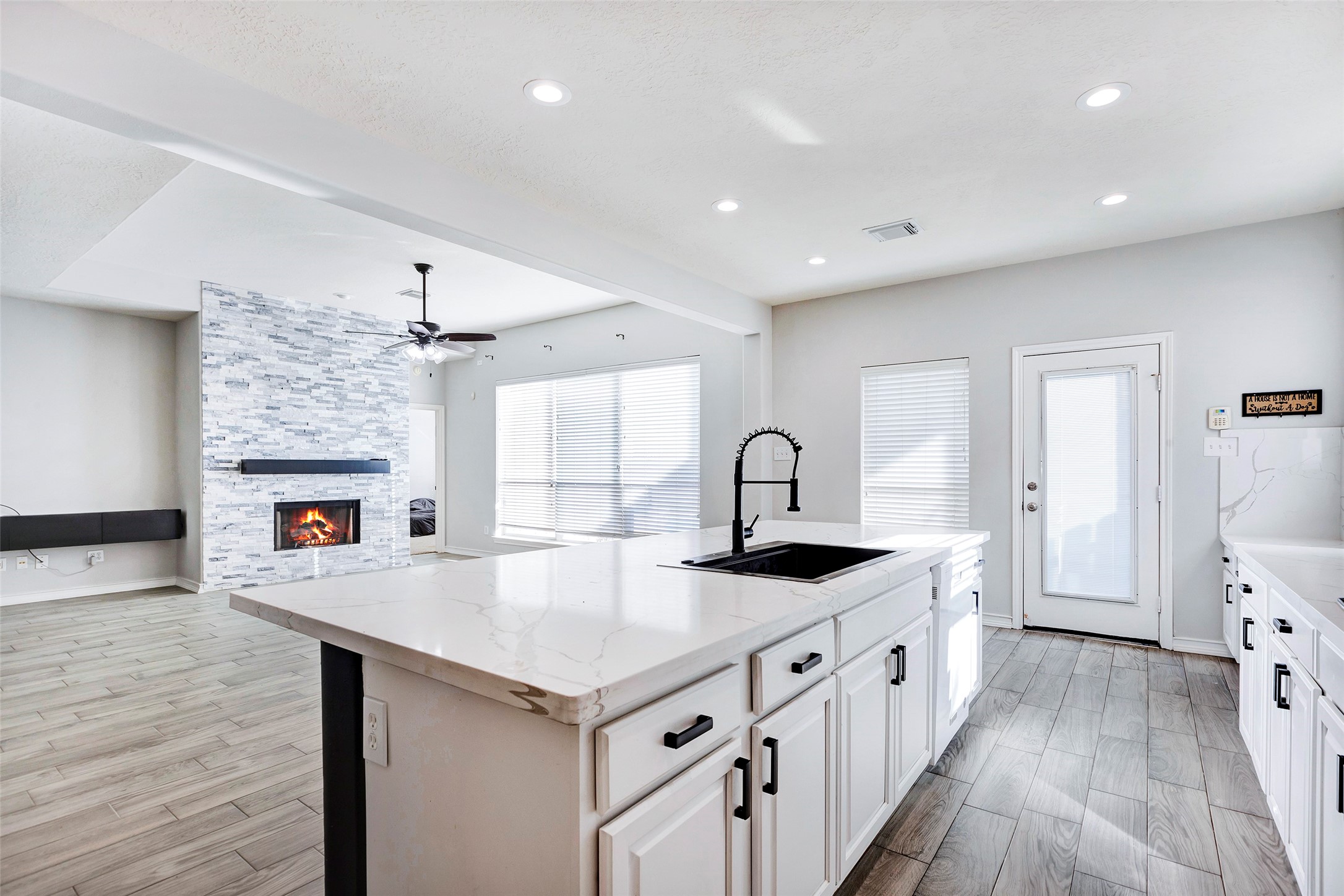 Tomball, Texas, 77377, United States, 4 Bedrooms Bedrooms, ,3 BathroomsBathrooms,Residential,For Sale,1989419