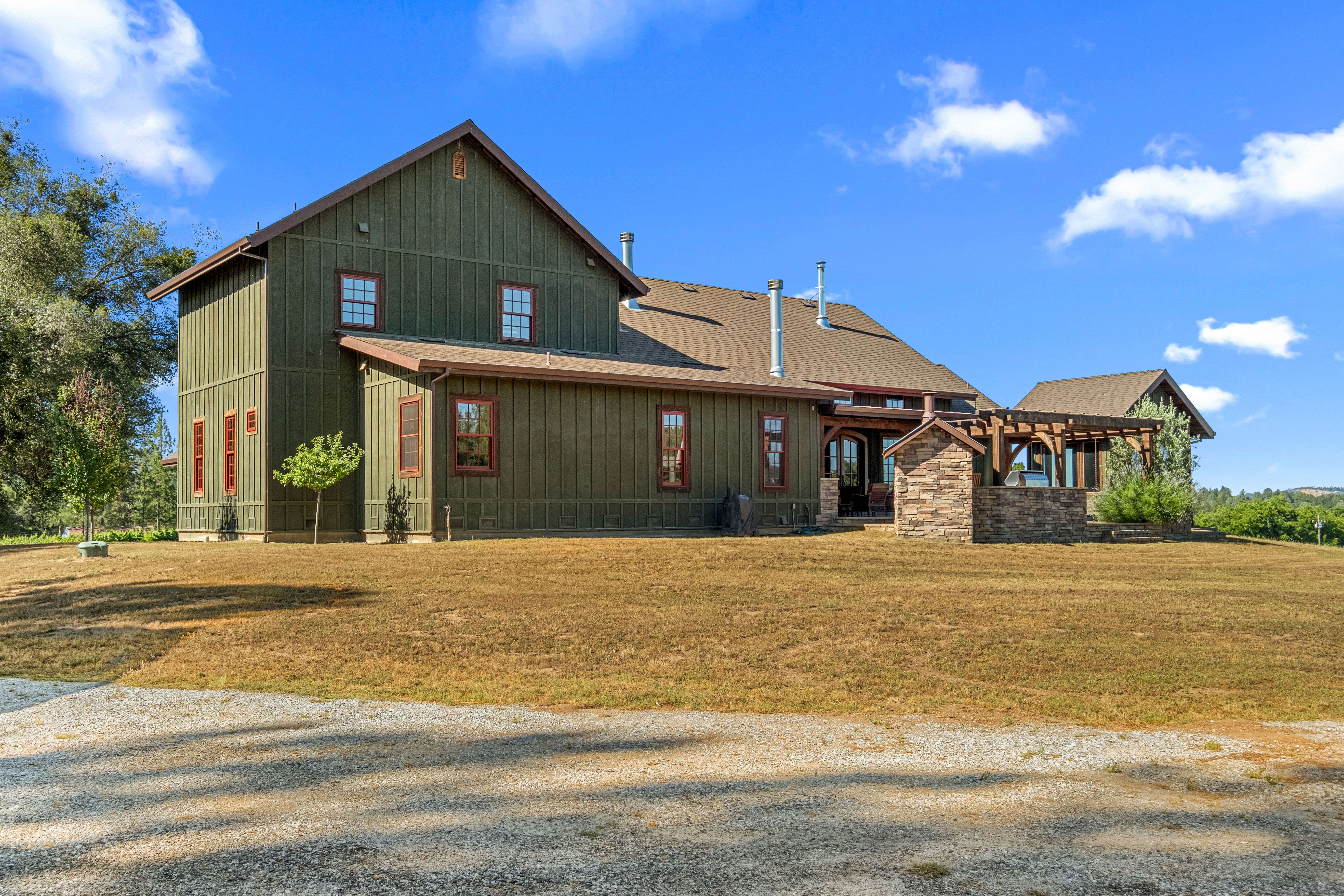  7330 Perry Creek Road, Somerset, CA 95684 - 物件實景