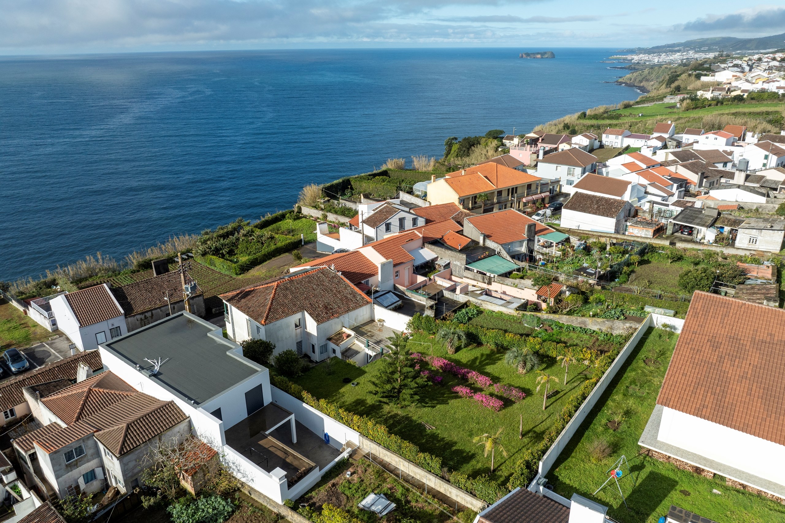 Vila Franca do Campo, Ilha de São Miguel, 9680-460, PT, 7 Bedrooms Bedrooms, ,7 BathroomsBathrooms,Residential,For Sale,1948896